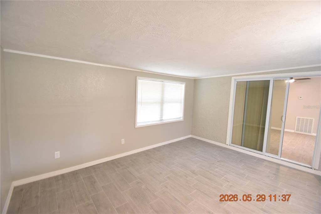 For Rent: $1,795 (4 beds, 2 baths, 1960 Square Feet)