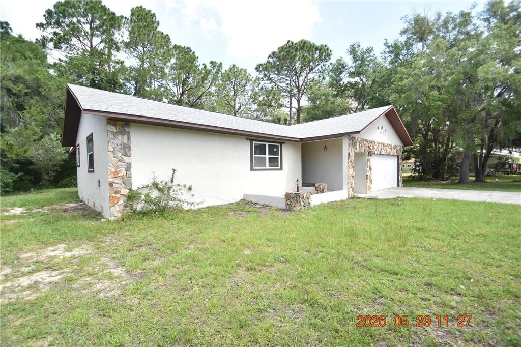 For Rent: $1,795 (4 beds, 2 baths, 1960 Square Feet)