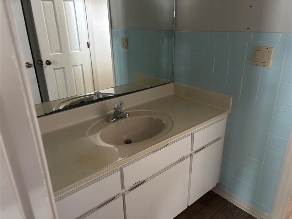 В аренду: $2,000 (2 спален, 2 ванн, 1369 Квадратных фут)
