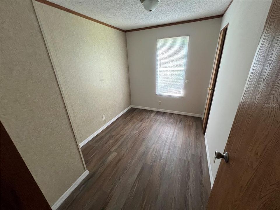 For Rent: $1,400 (3 beds, 2 baths, 1216 Square Feet)