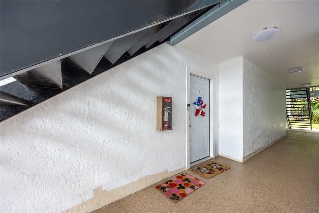 For Sale: $159,715 (3 beds, 2 baths, 1076 Square Feet)