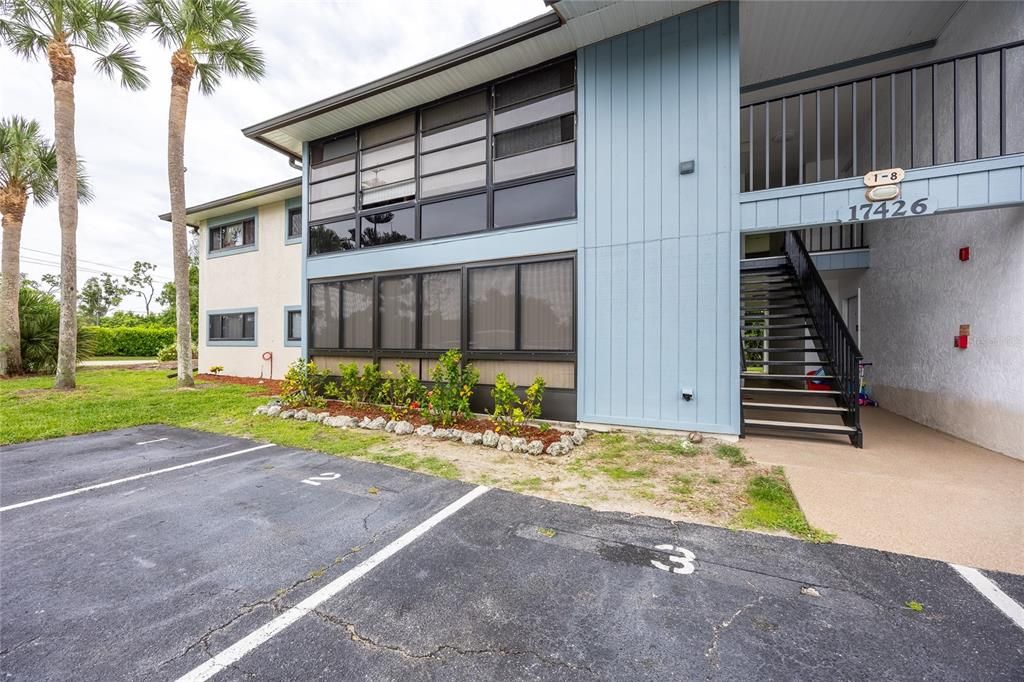 For Sale: $159,715 (3 beds, 2 baths, 1076 Square Feet)