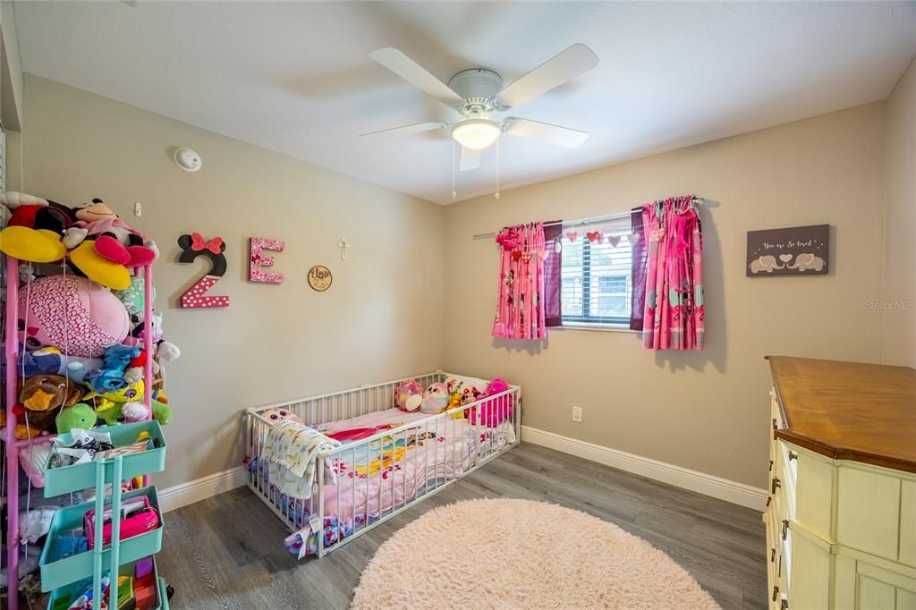 For Sale: $159,715 (3 beds, 2 baths, 1076 Square Feet)