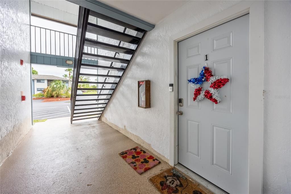 For Sale: $159,715 (3 beds, 2 baths, 1076 Square Feet)