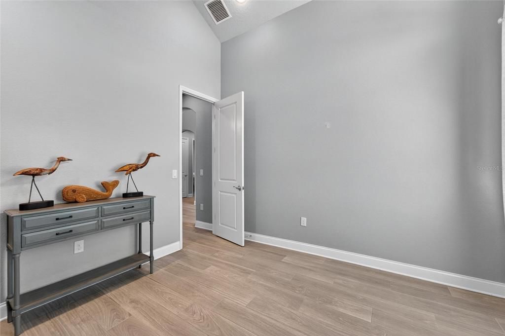 For Sale: $475,000 (4 beds, 2 baths, 2269 Square Feet)