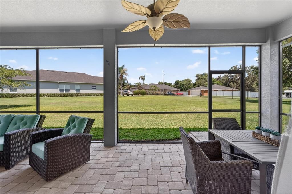 For Sale: $475,000 (4 beds, 2 baths, 2269 Square Feet)