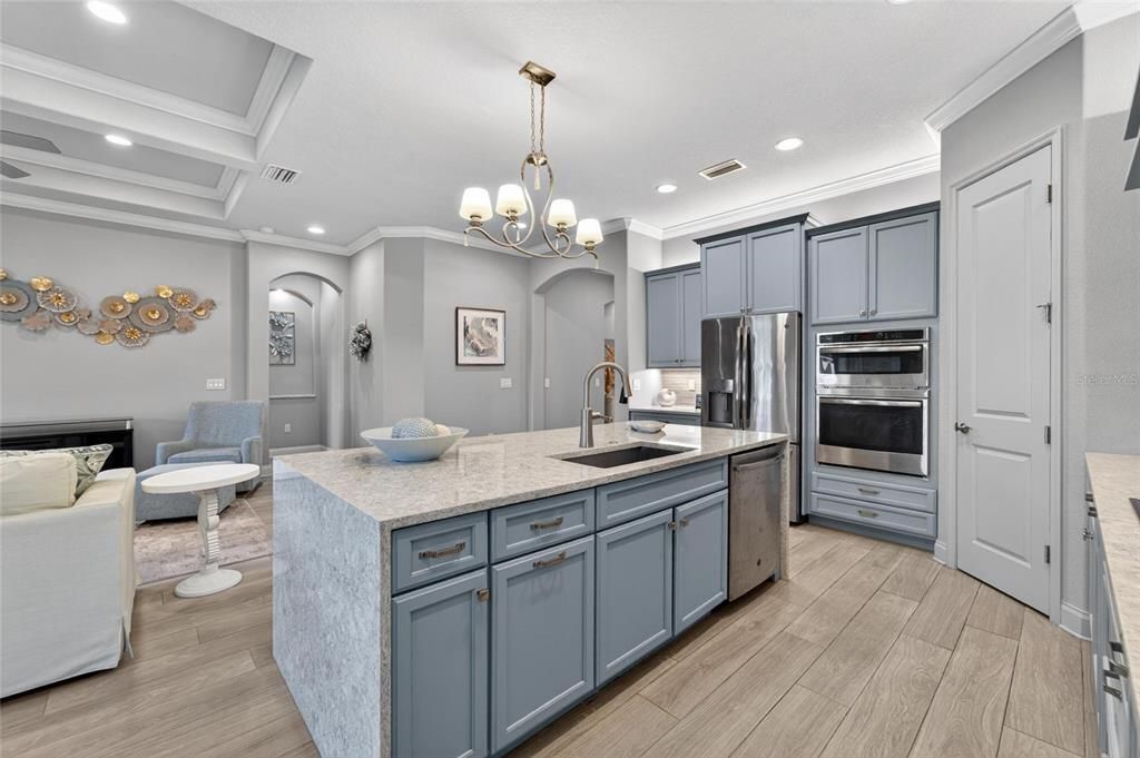 For Sale: $475,000 (4 beds, 2 baths, 2269 Square Feet)