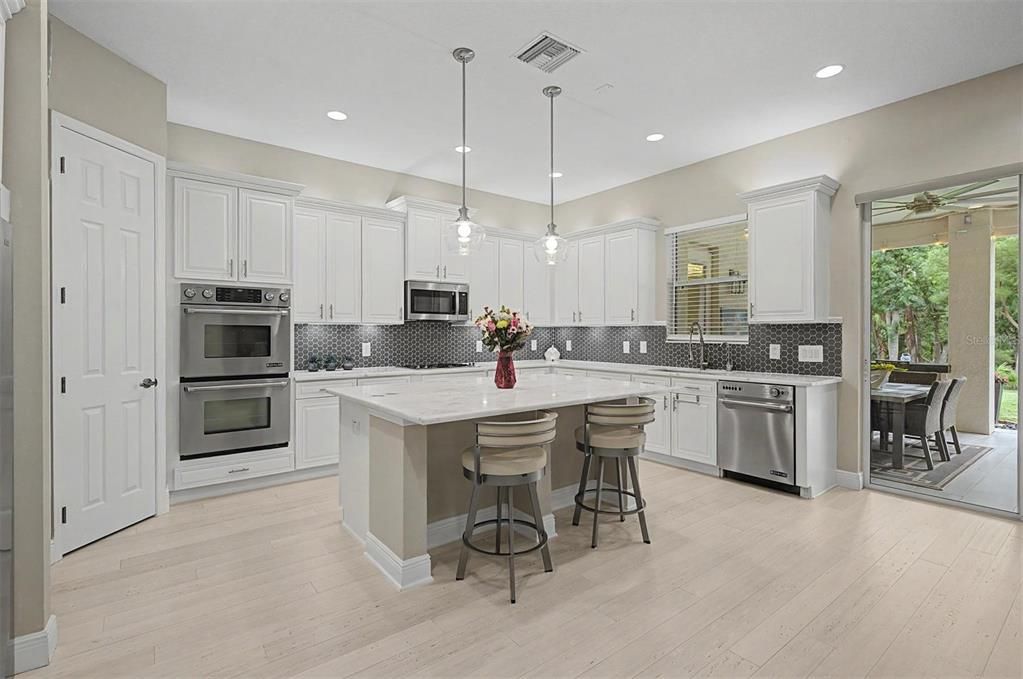 For Sale: $1,185,000 (5 beds, 3 baths, 4794 Square Feet)