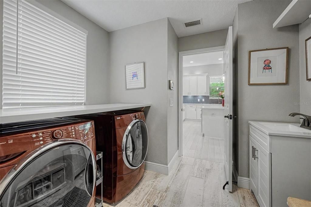 For Sale: $1,185,000 (5 beds, 3 baths, 4794 Square Feet)