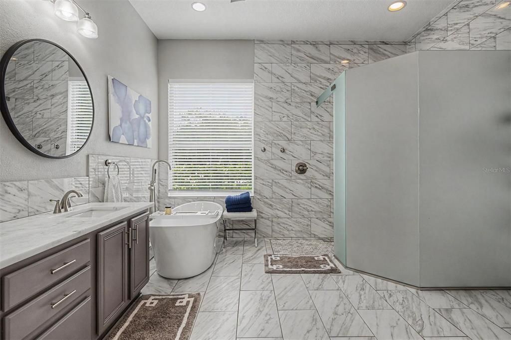 For Sale: $1,185,000 (5 beds, 3 baths, 4794 Square Feet)