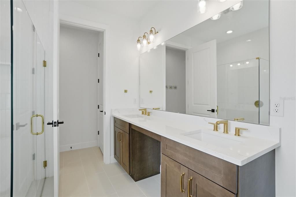 На продажу: $525,000 (3 спален, 2 ванн, 1844 Квадратных фут)