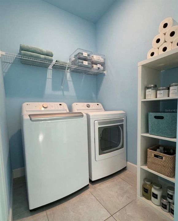For Sale: $270,000 (3 beds, 2 baths, 1314 Square Feet)