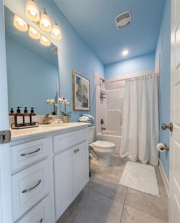 For Sale: $270,000 (3 beds, 2 baths, 1314 Square Feet)