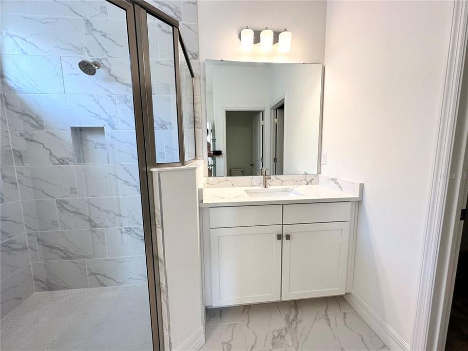 For Rent: $2,499 (3 beds, 3 baths, 1856 Square Feet)