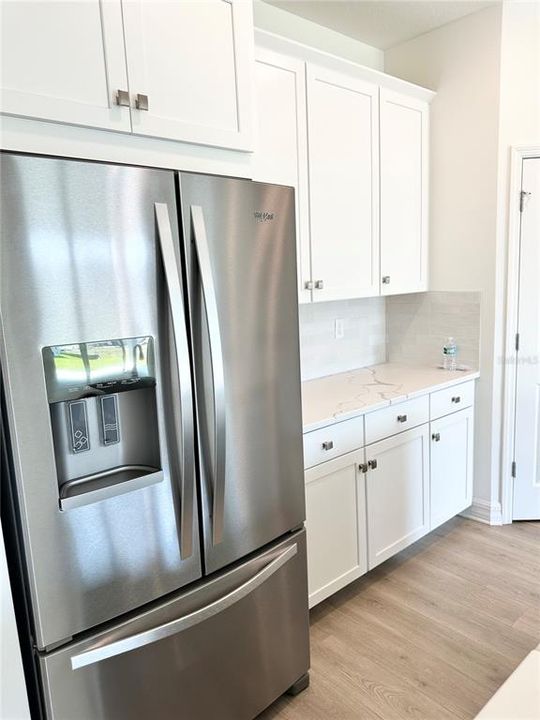 For Rent: $2,499 (3 beds, 3 baths, 1856 Square Feet)