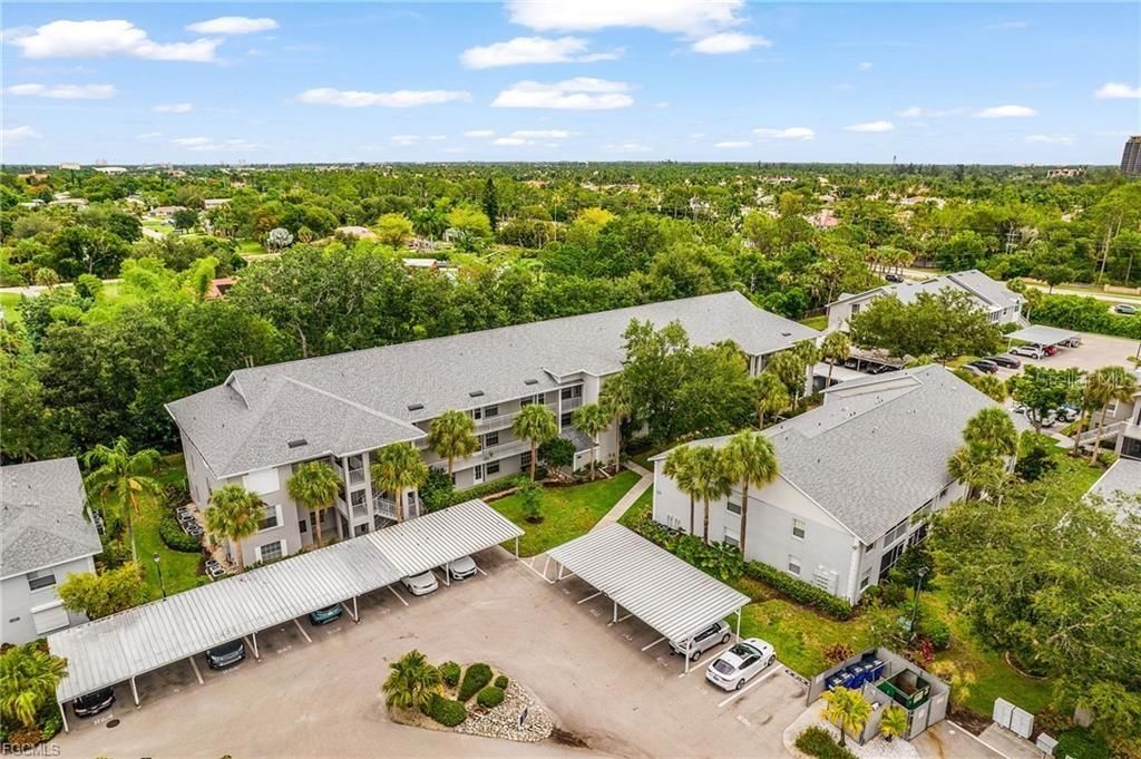 На продажу: $199,000 (2 спален, 2 ванн, 943 Квадратных фут)