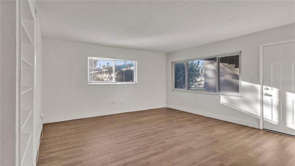 For Rent: $1,799 (2 beds, 2 baths, 1100 Square Feet)