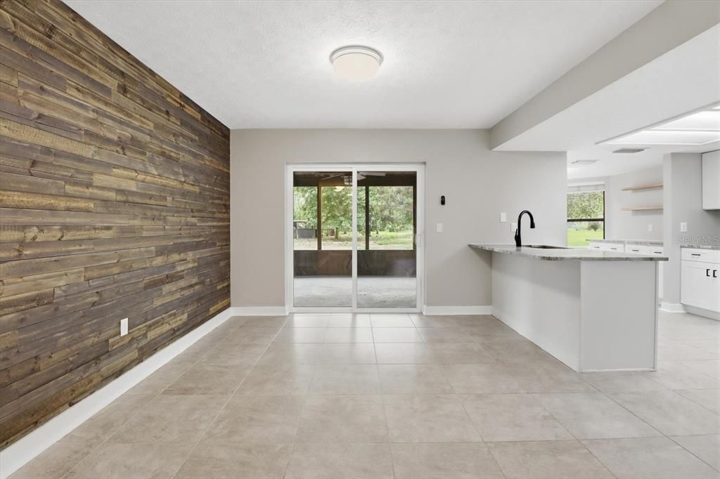 En Venta: $395,000 (3 camas, 2 baños, 1859 Pies cuadrados)