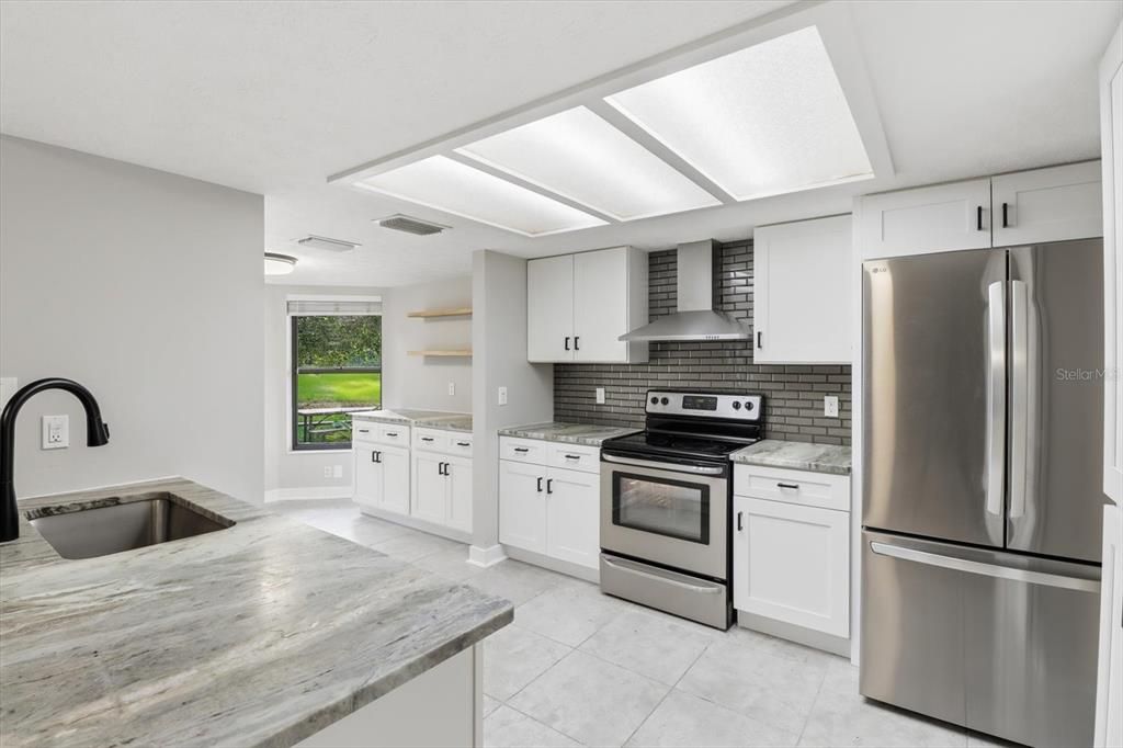 En Venta: $395,000 (3 camas, 2 baños, 1859 Pies cuadrados)
