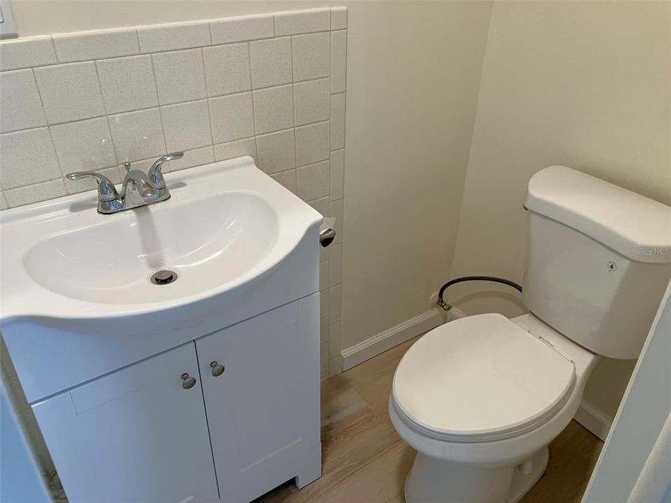 For Sale: $279,900 (2 beds, 2 baths, 1153 Square Feet)
