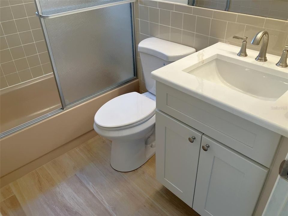 For Sale: $279,900 (2 beds, 2 baths, 1153 Square Feet)