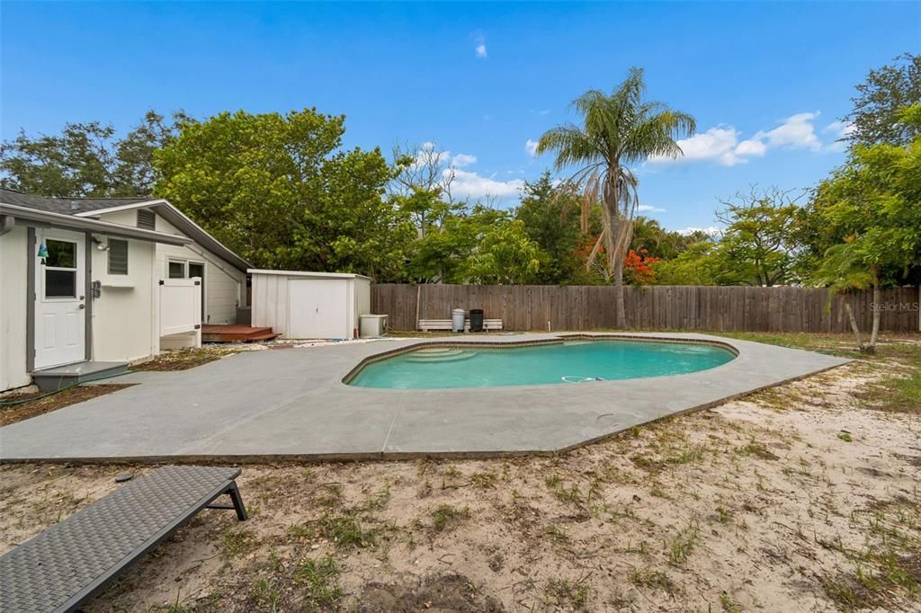 For Sale: $339,000 (2 beds, 1 baths, 1028 Square Feet)