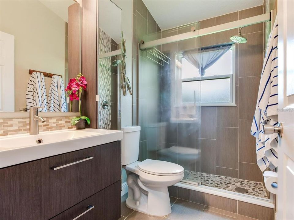 For Sale: $575,000 (3 beds, 2 baths, 1720 Square Feet)