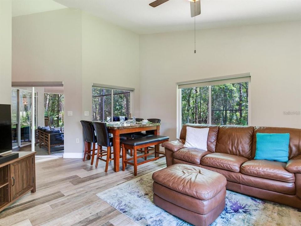 For Sale: $575,000 (3 beds, 2 baths, 1720 Square Feet)