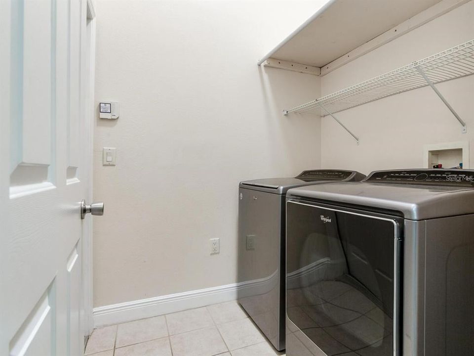 For Sale: $575,000 (3 beds, 2 baths, 1720 Square Feet)