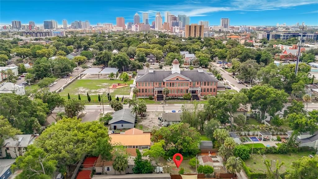 En Venta: $475,000 (3 camas, 2 baños, 1388 Pies cuadrados)