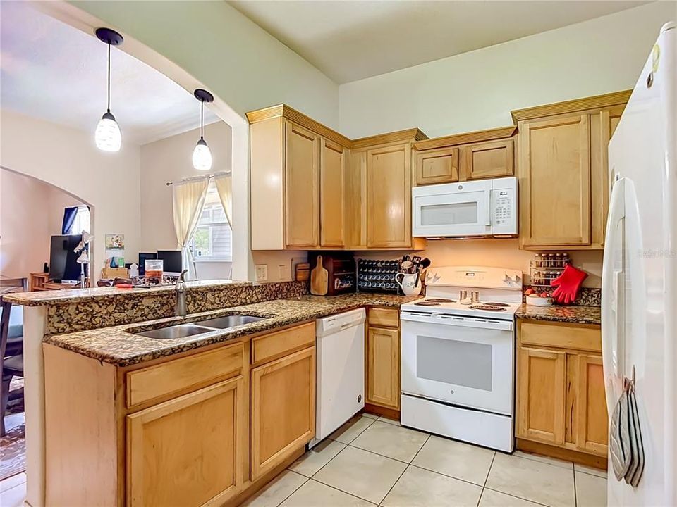 En Venta: $475,000 (3 camas, 2 baños, 1388 Pies cuadrados)