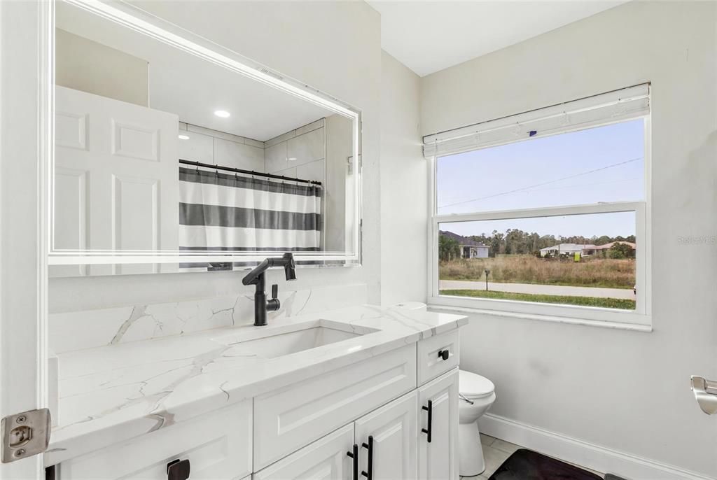 For Sale: $324,999 (3 beds, 2 baths, 1272 Square Feet)