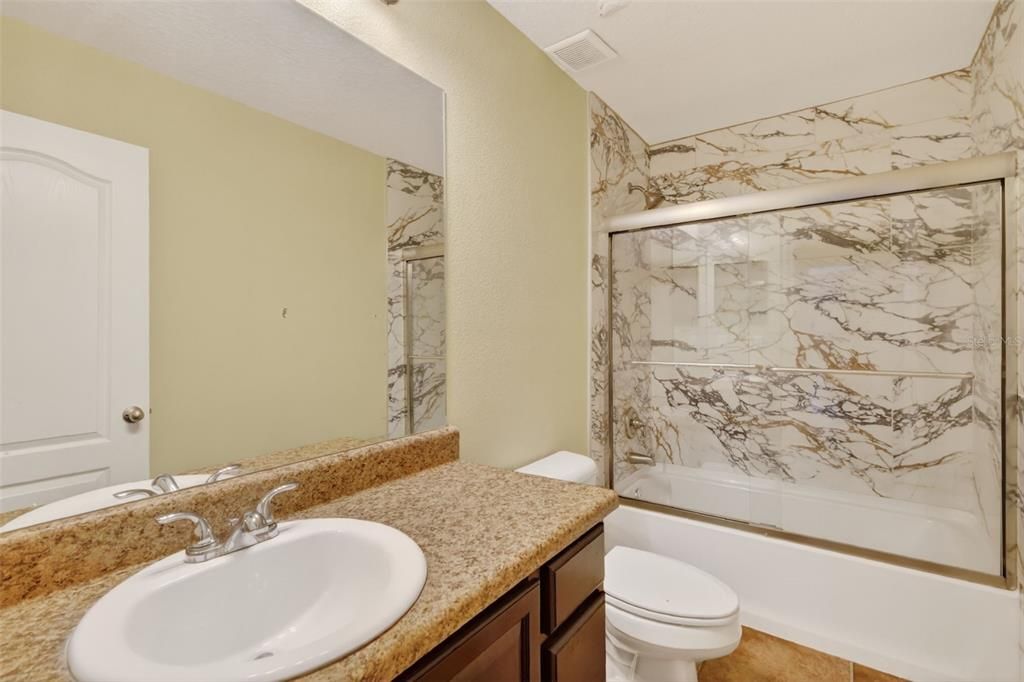 В аренду: $2,200 (3 спален, 2 ванн, 1630 Квадратных фут)