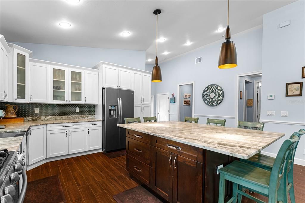 For Rent: $5,700 (3 beds, 2 baths, 2150 Square Feet)