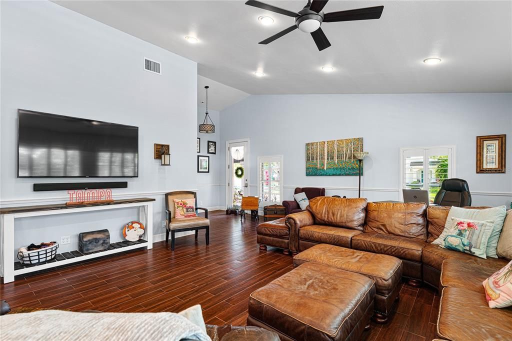 For Rent: $5,700 (3 beds, 2 baths, 2150 Square Feet)