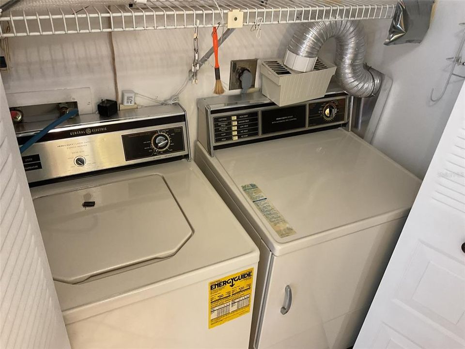 На продажу: $395,000 (2 спален, 2 ванн, 1150 Квадратных фут)