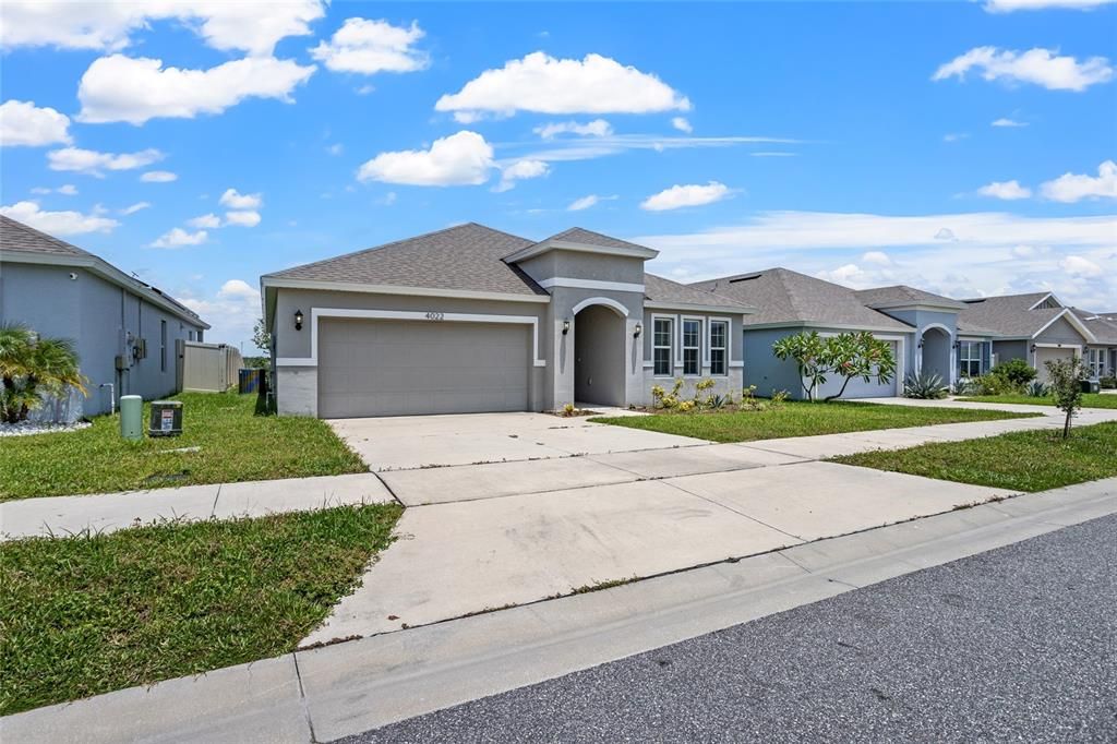For Sale: $339,000 (4 beds, 2 baths, 1938 Square Feet)