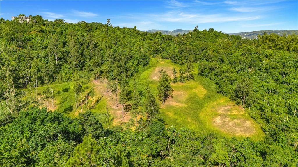 На продажу: $295,000 (4.86 acres)