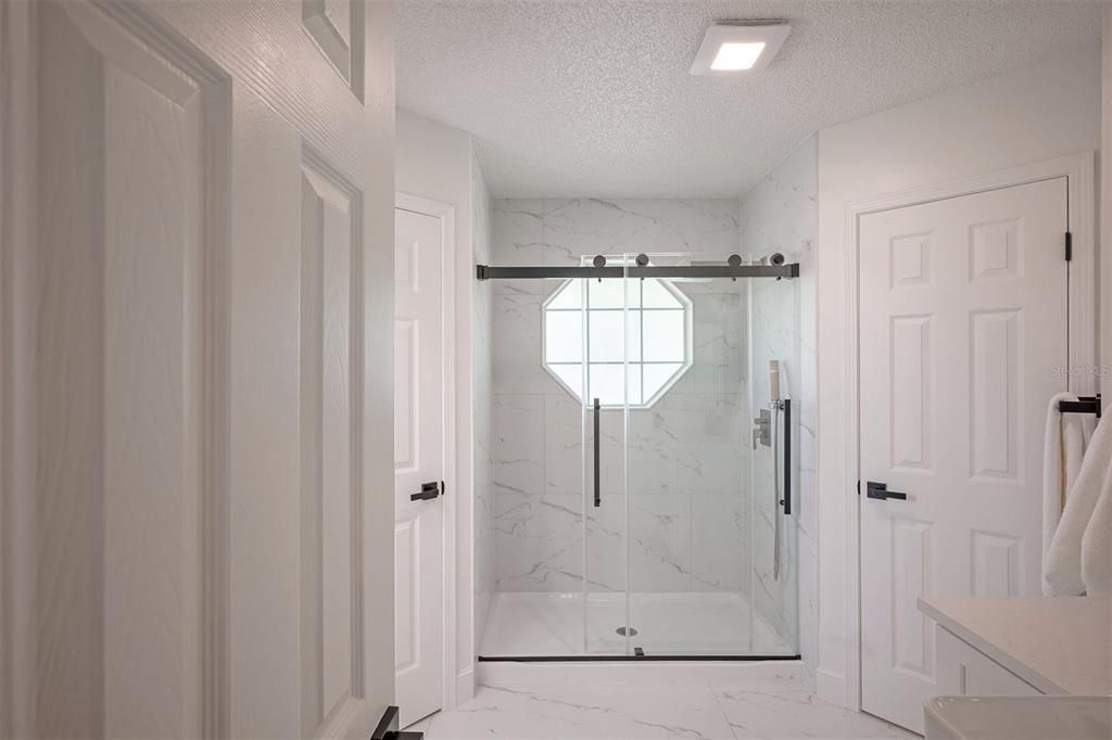 For Sale: $315,000 (4 beds, 2 baths, 1694 Square Feet)