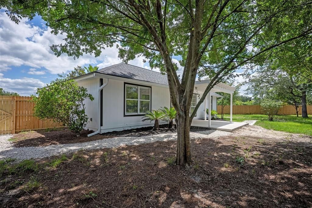 For Sale: $315,000 (4 beds, 2 baths, 1694 Square Feet)