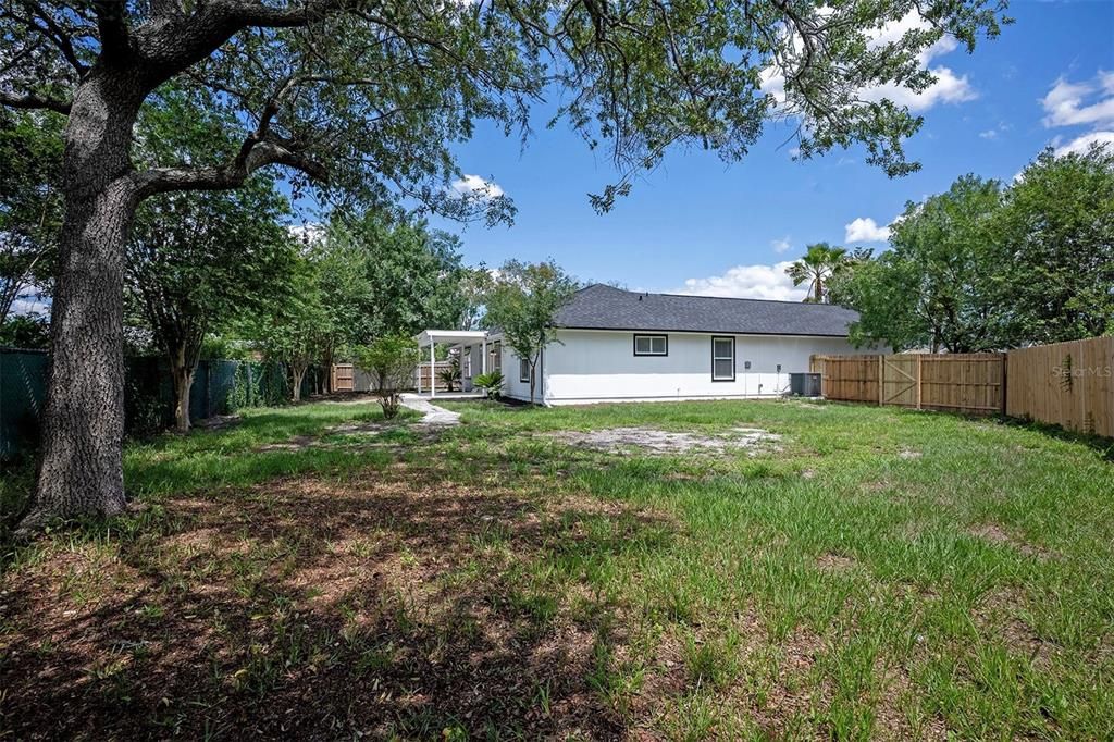 For Sale: $315,000 (4 beds, 2 baths, 1694 Square Feet)