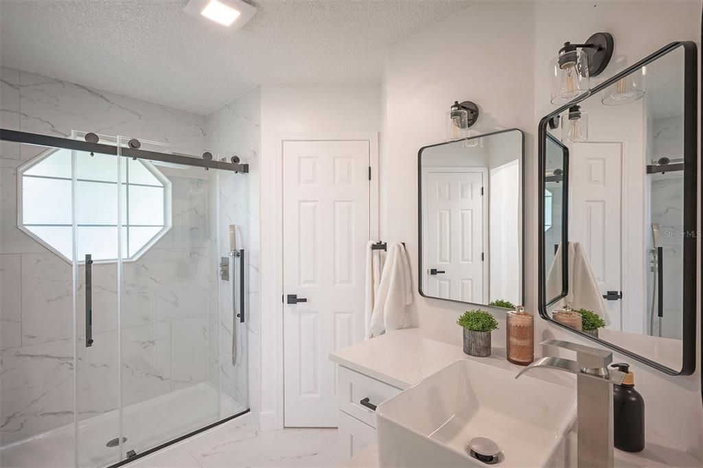 For Sale: $315,000 (4 beds, 2 baths, 1694 Square Feet)