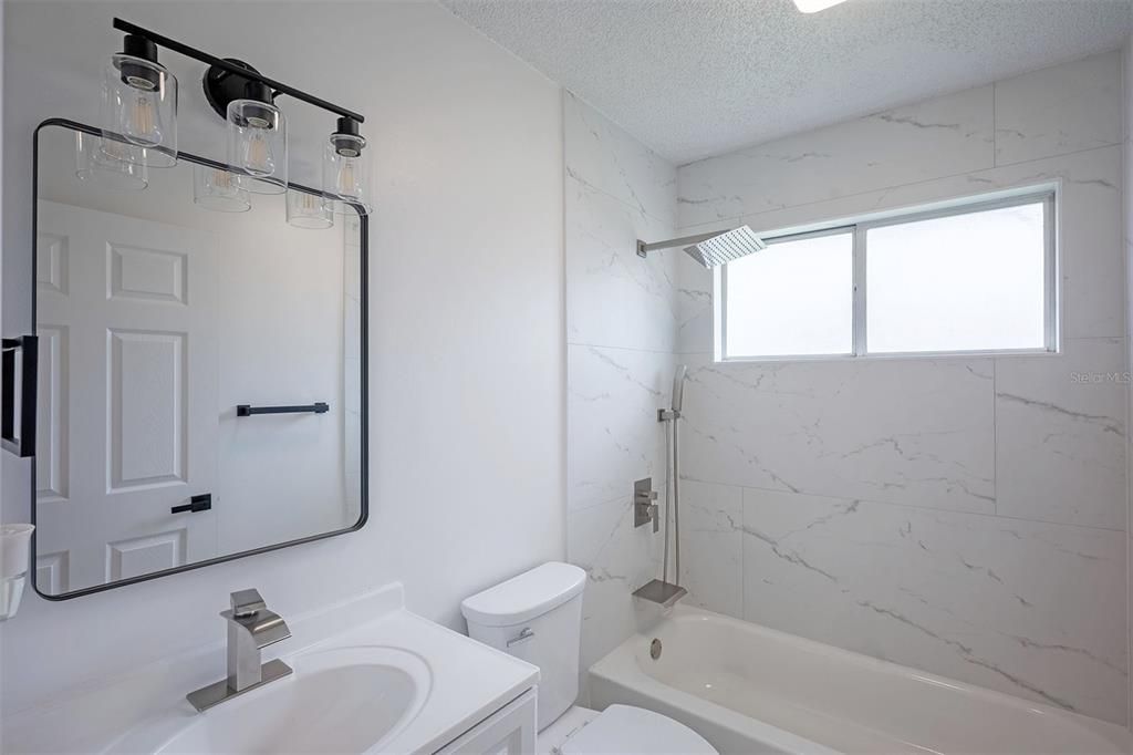 For Sale: $315,000 (4 beds, 2 baths, 1694 Square Feet)
