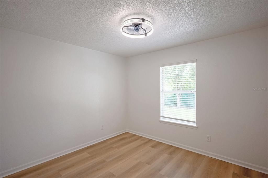 For Sale: $315,000 (4 beds, 2 baths, 1694 Square Feet)