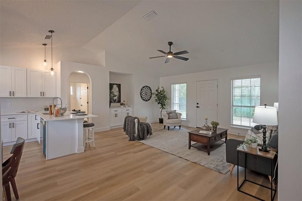 For Sale: $315,000 (4 beds, 2 baths, 1694 Square Feet)