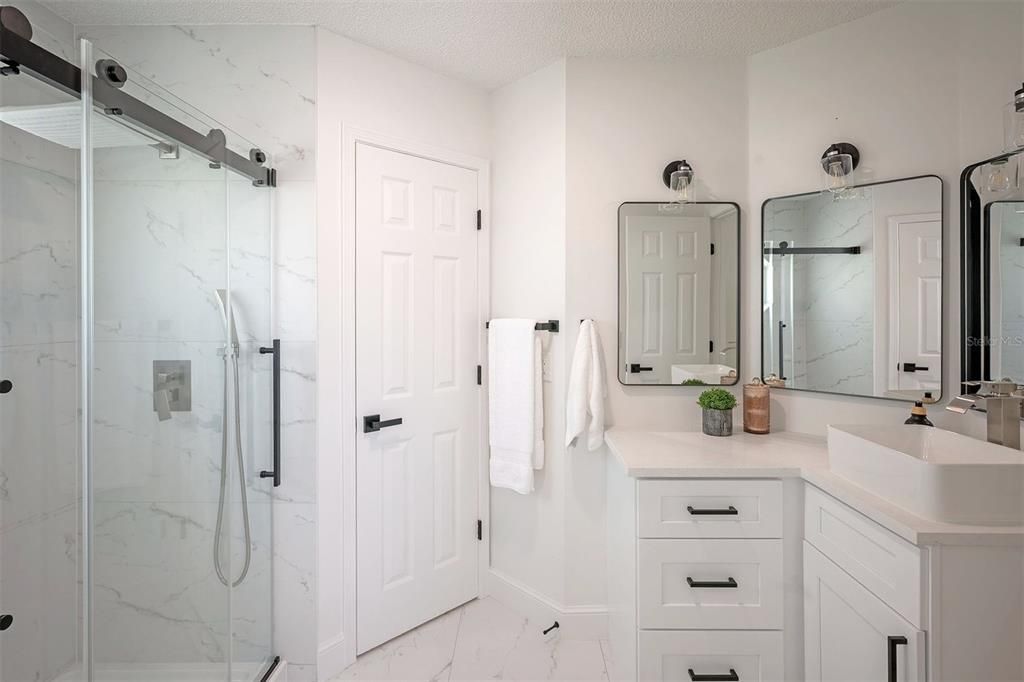 For Sale: $315,000 (4 beds, 2 baths, 1694 Square Feet)