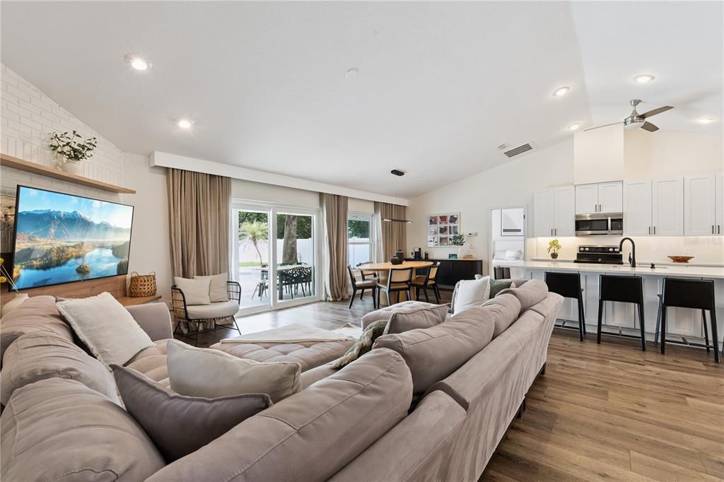 En Venta: $514,000 (3 camas, 2 baños, 1615 Pies cuadrados)