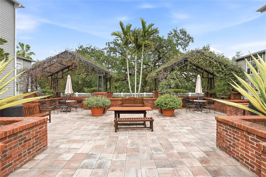 For Sale: $1,000,000 (3 beds, 3 baths, 1860 Square Feet)