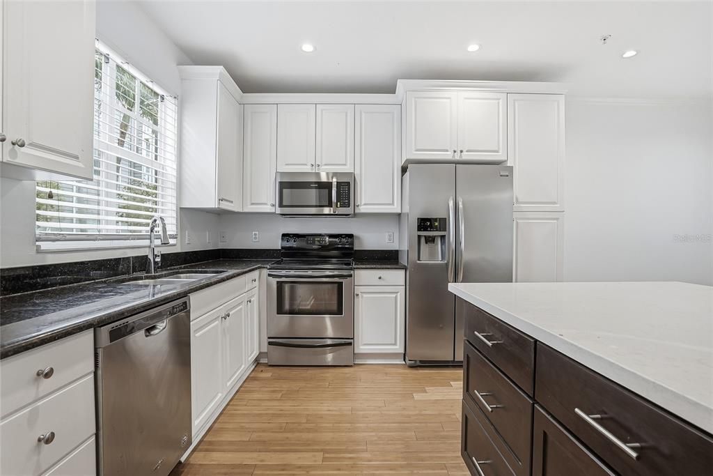 For Sale: $1,000,000 (3 beds, 3 baths, 1860 Square Feet)