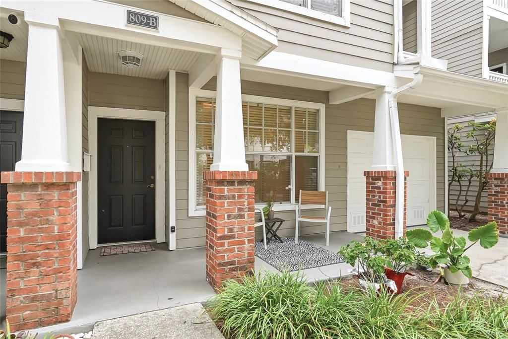 For Sale: $1,000,000 (3 beds, 3 baths, 1860 Square Feet)